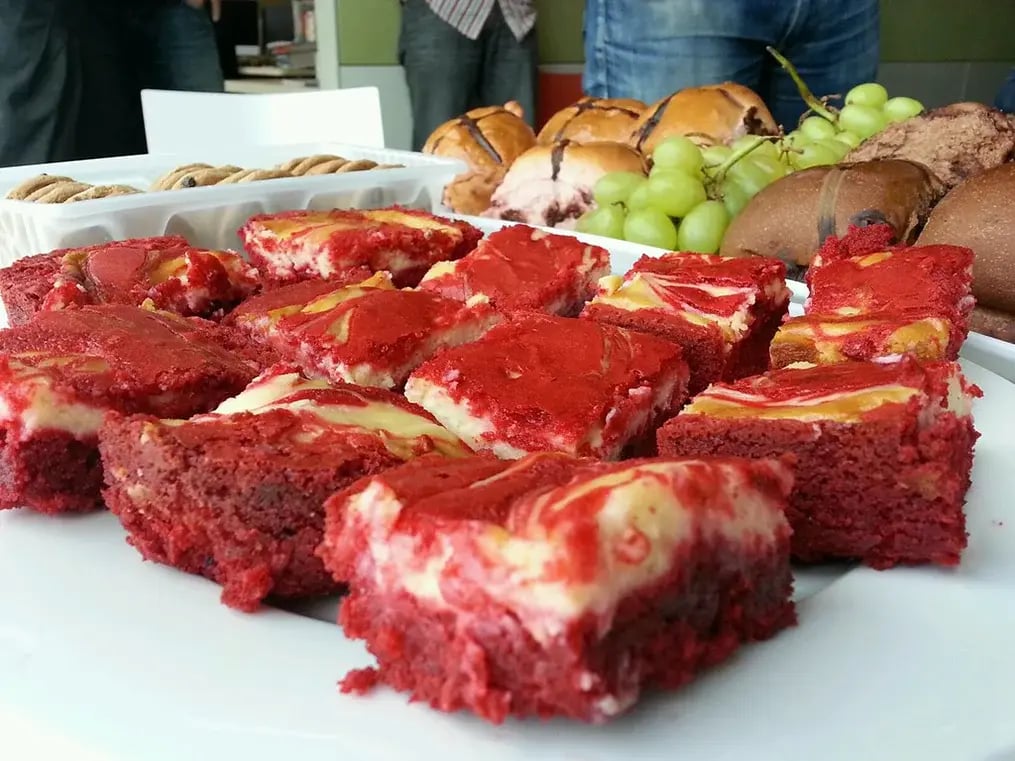 red-velvet-cream-cheese-brownies