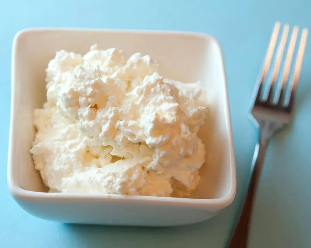 Quark cheese in a bowl