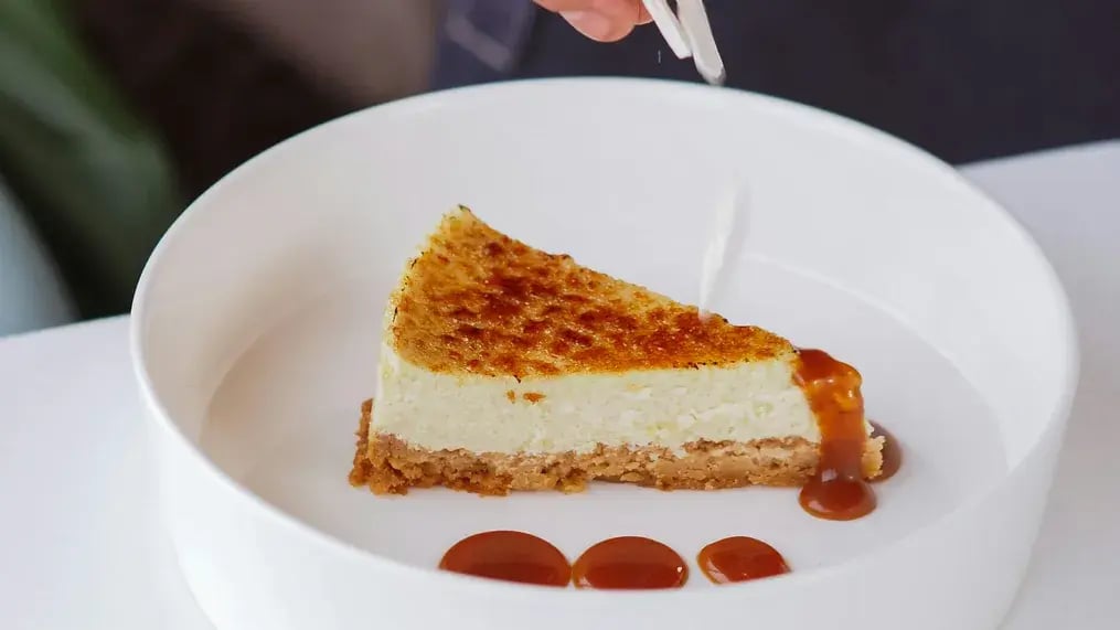 creamy-creme-brulee-cheesecake-image-3