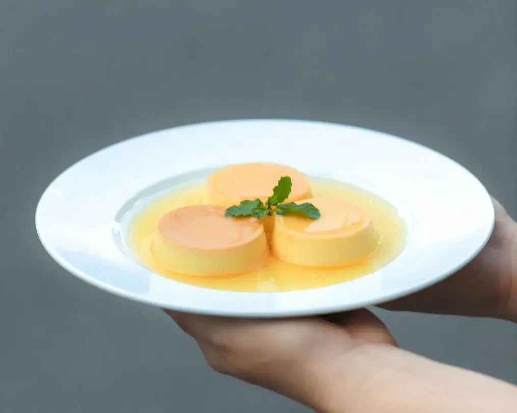 Gelatin Added Mango Mousse Trio