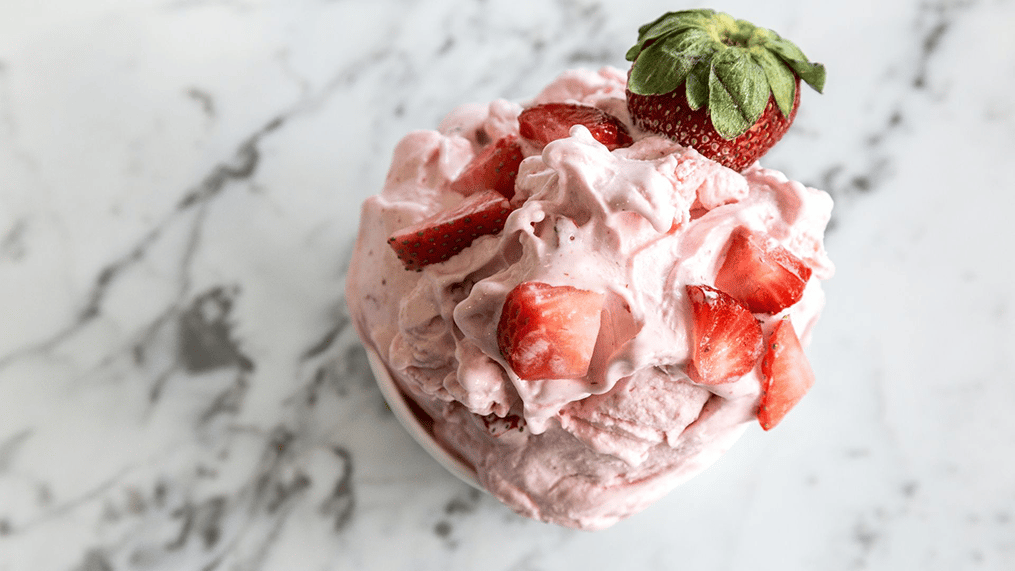 strawberry-and-gin-ice-cream