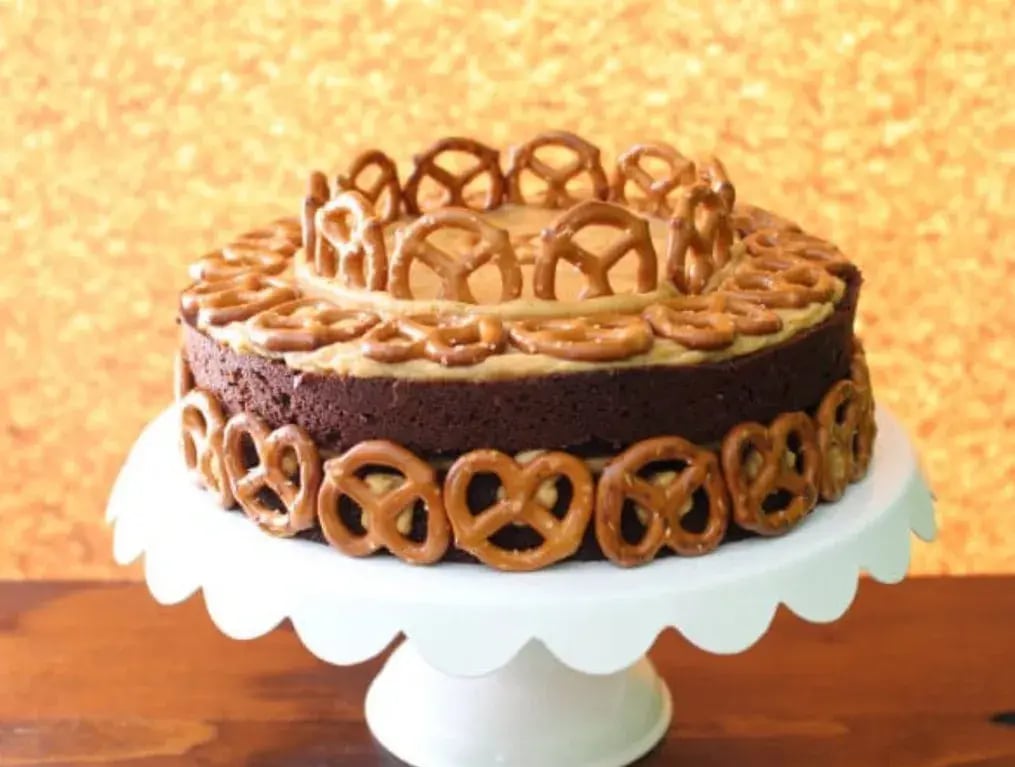Peanut Butter and Pretzel Cake
