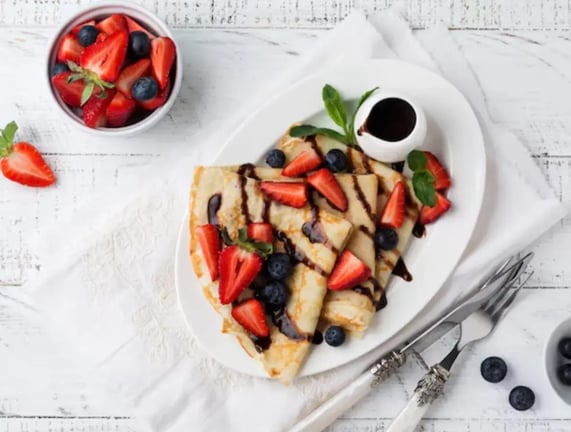 Creative Plating Ideas for Serving Strawberry Crepe Cookies at Parties