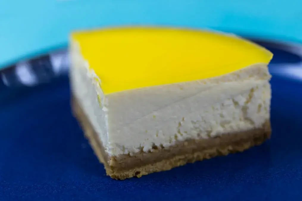 Creative Variations of Lemon Meringue Cheesecake to Try at Home - Lemon Meringue Cheesecake - 1