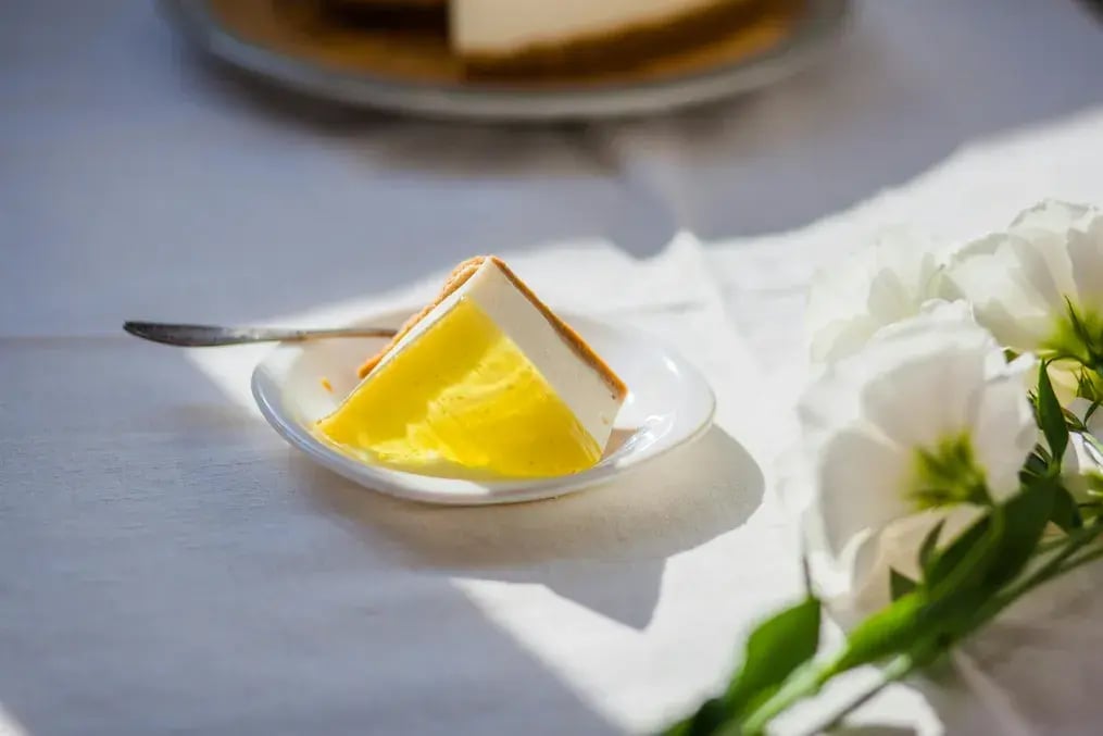 Creative Variations of Lemon Meringue Cheesecake to Try at Home - Lemon Meringue Cheesecake - 2