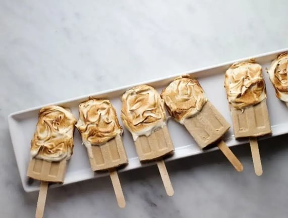 Delicious Baked Alaska Popsicles You Can Make at Home