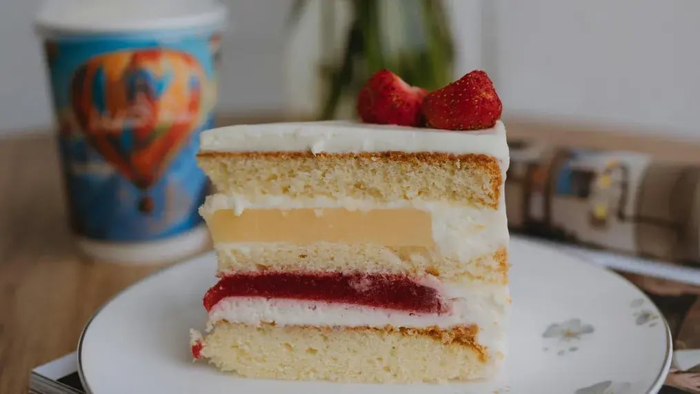Delightful strawberry filling cake for the home baker - Strawberry Filling Cake-2