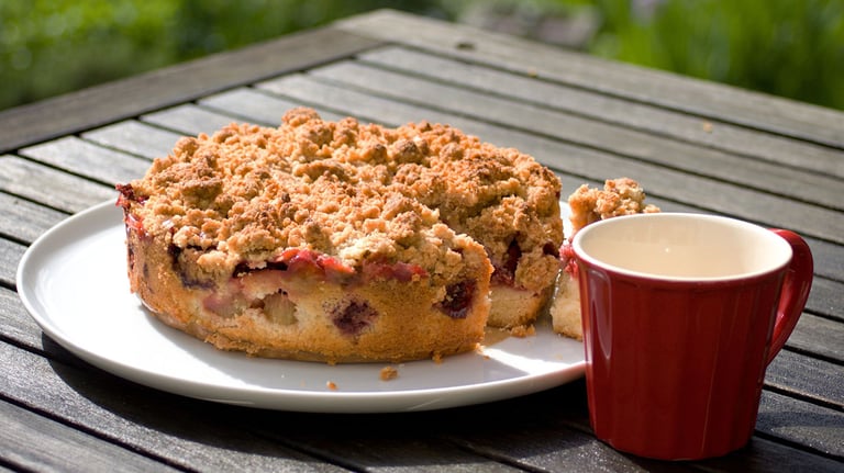 Delish Dessert Recipes from Estonia that are rich in quark and berries