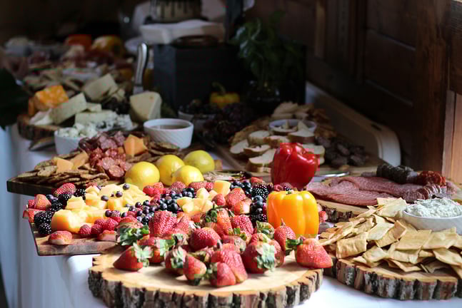 Dessert centerpiece ideas to arrange your party desserts on for an intimate home gala