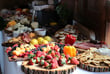 Dessert centerpiece ideas to arrange your party desserts on for an intimate home gala