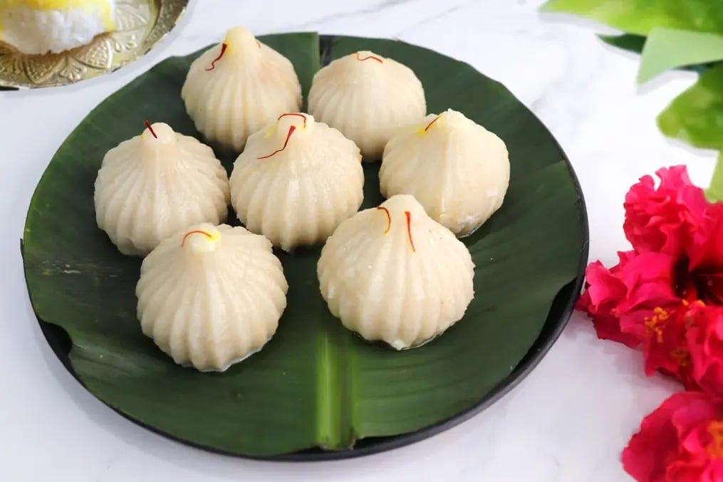 Modak on banana leaf Props