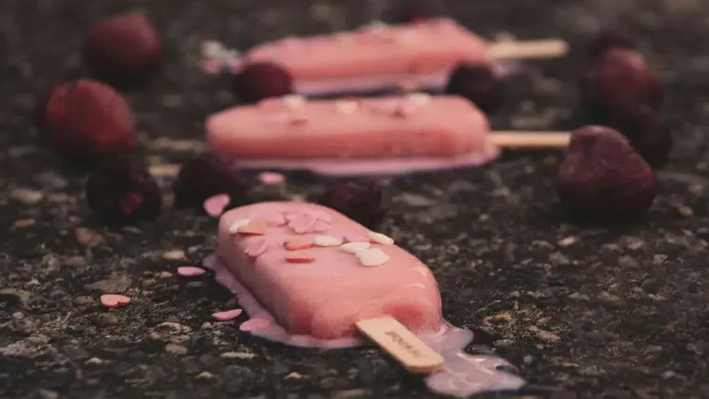 Cherry Yoghurt Swirl Popsicles
