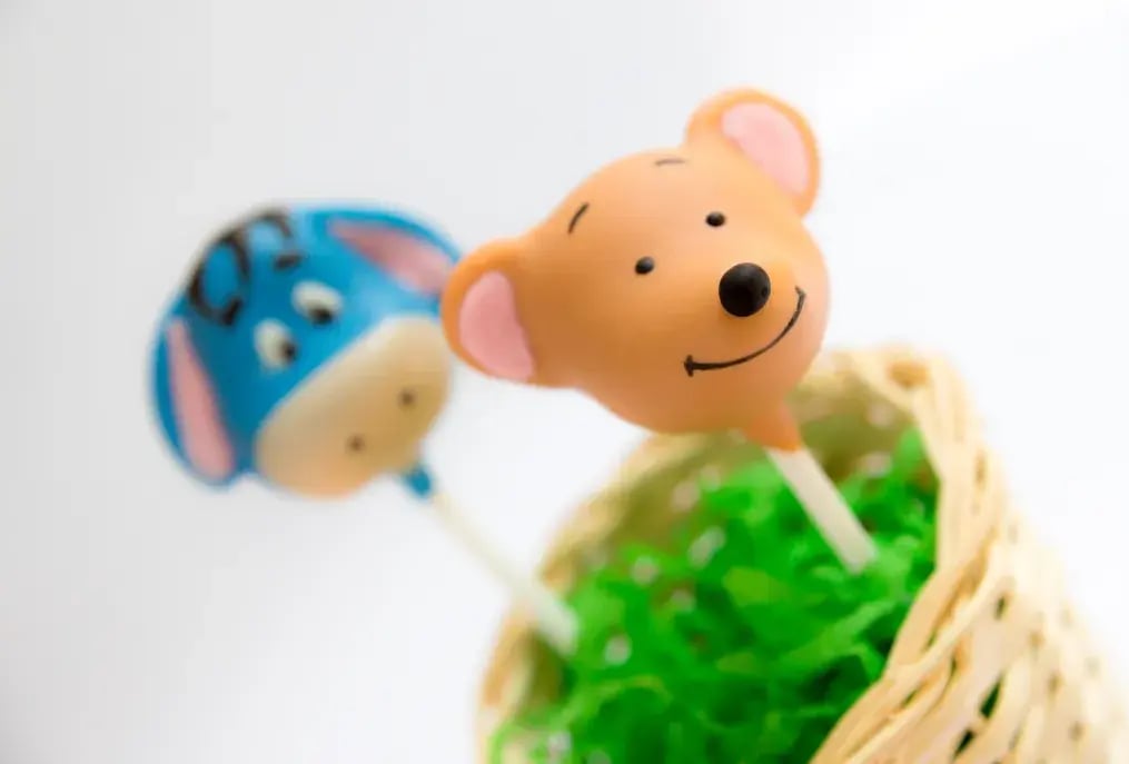 Teddy Bear Cake Pops