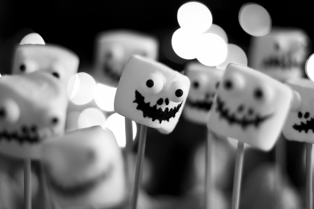 marshmallows-for-ghost-s-mores-dip