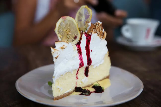 Easy Lemon Cheesecake Recipe – Fresh, Tangy, and Perfectly Creamy