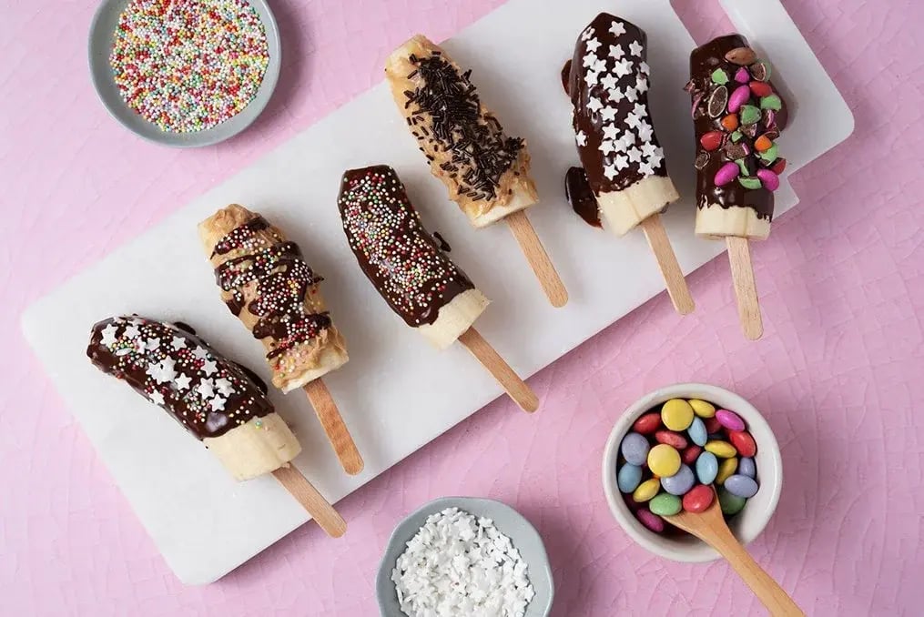 Frozen Banana and Chocolate Pops