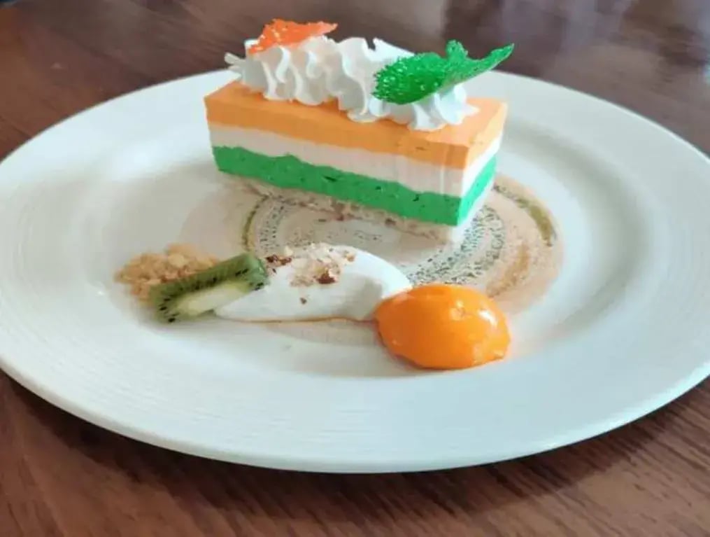 Tricolor Cheesecake
