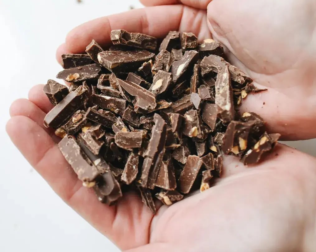 Silk Chocolate Pieces For The Peda