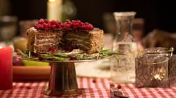 Eggless Christmas Recipes: How to Replace Eggs With Applesauce, Yogurt and More