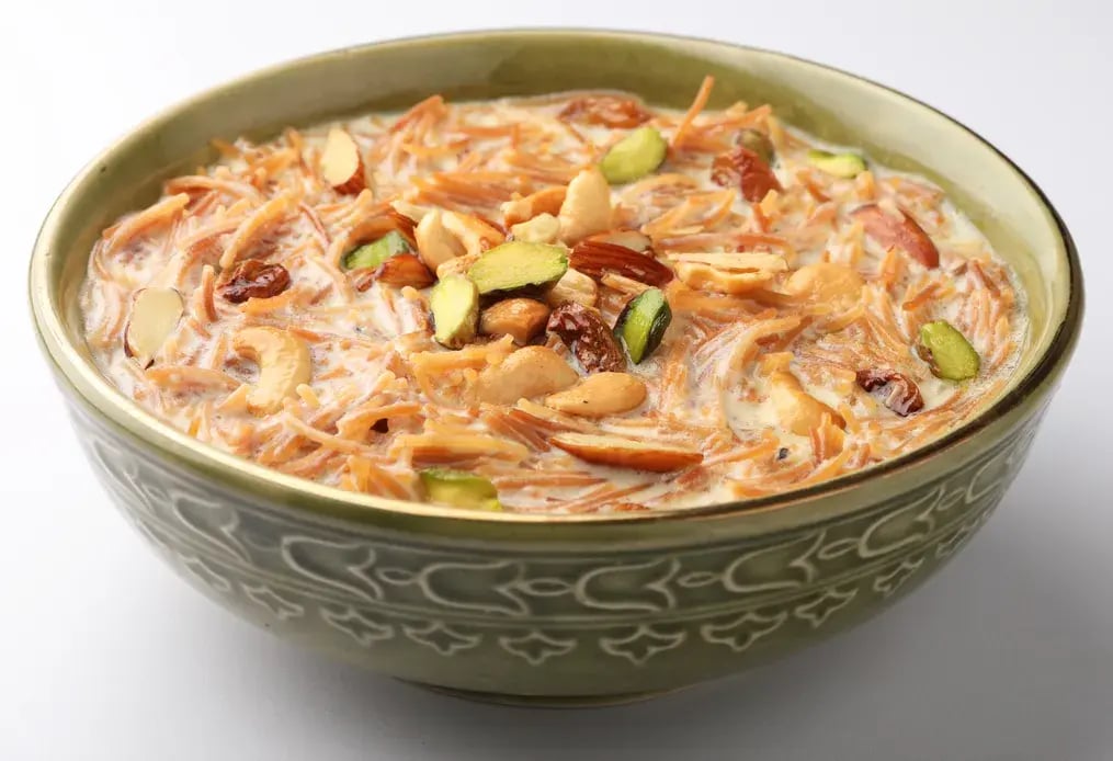 Eid Rice Pudding vs. Sheer Khurma: Which One Is the Ultimate Dessert? - Recipe for Sheer Khurma