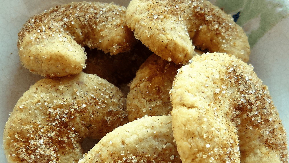 cinnamon-crescent-3