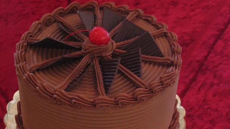 Enjoy the familiar joys of having a chocolate cake with this vegan interpretation