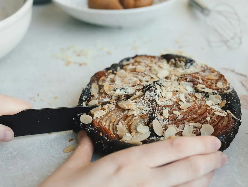 Fall Fruit Desserts: Enjoy Seasonal Flavors with Pear Crumble and Apple Pie - Pear Crumble 2