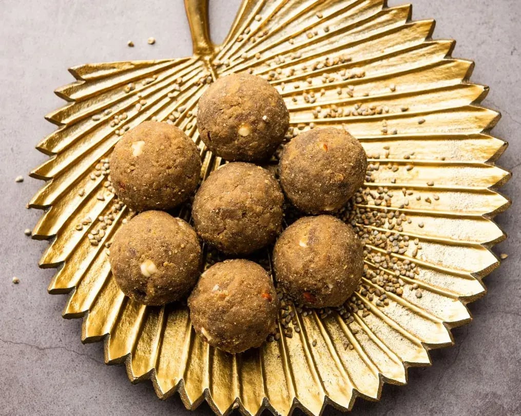 fenugreek ladoo on a plate
