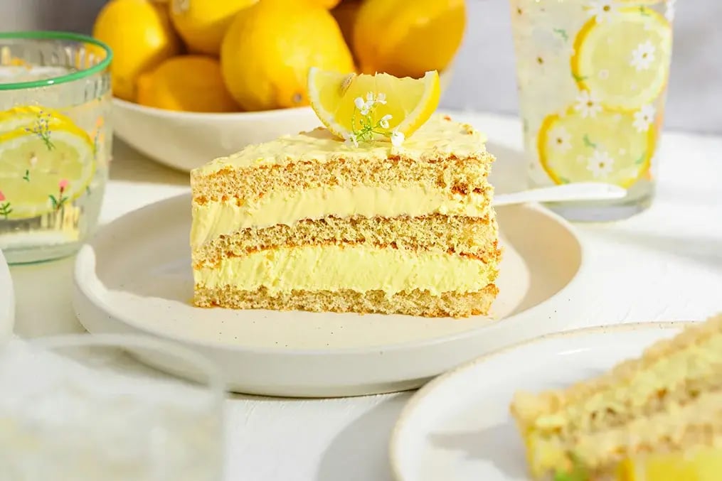 Zesty Lemon Drizzle Cake