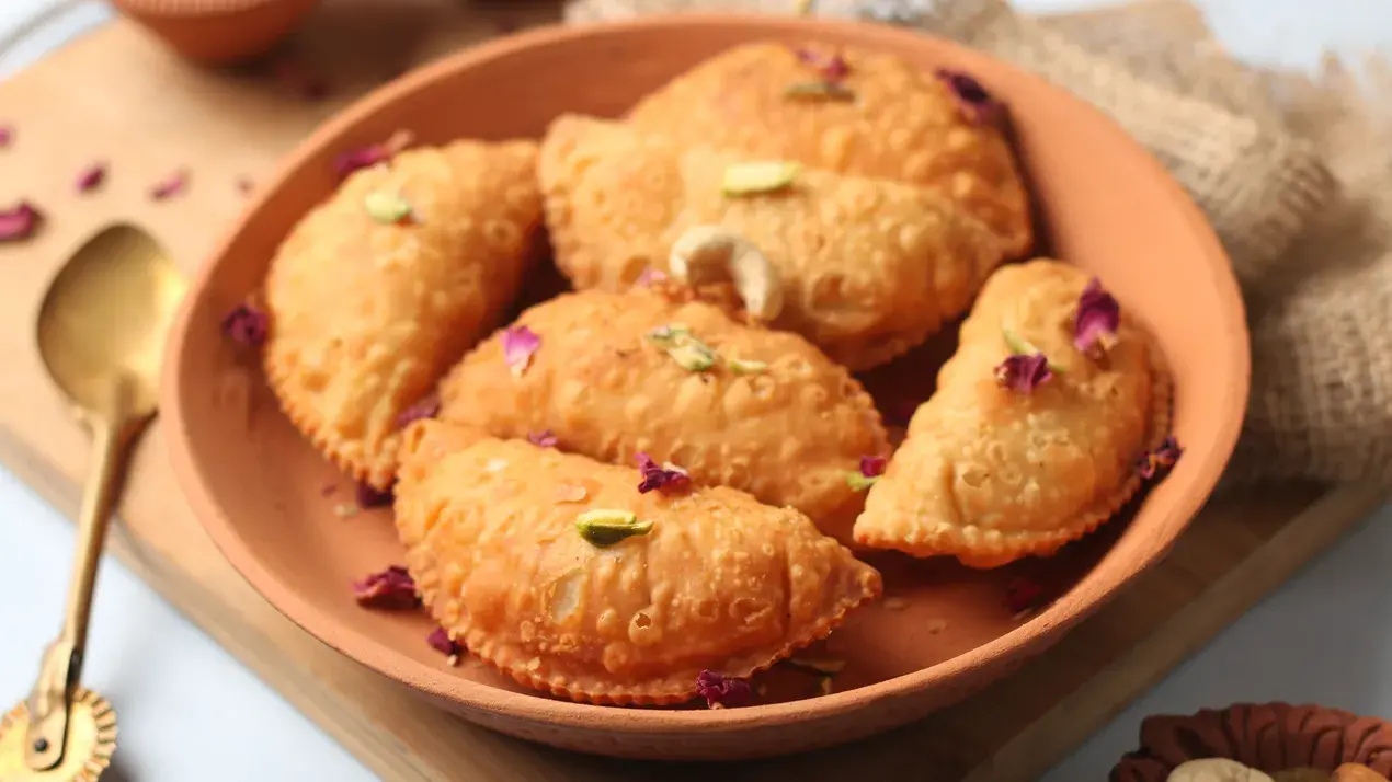 Folding Karanji Dough: What To Watch Out For