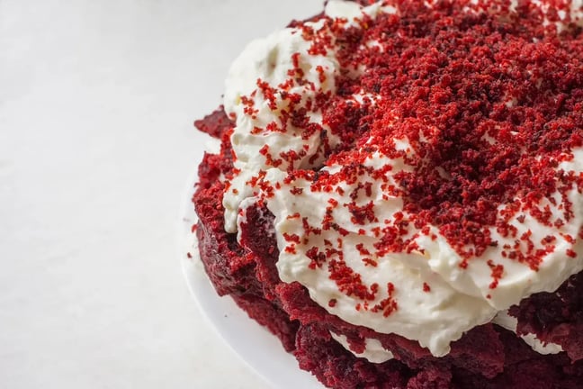 Follow this 1kg red velvet cake recipe and make it without messing it up!
