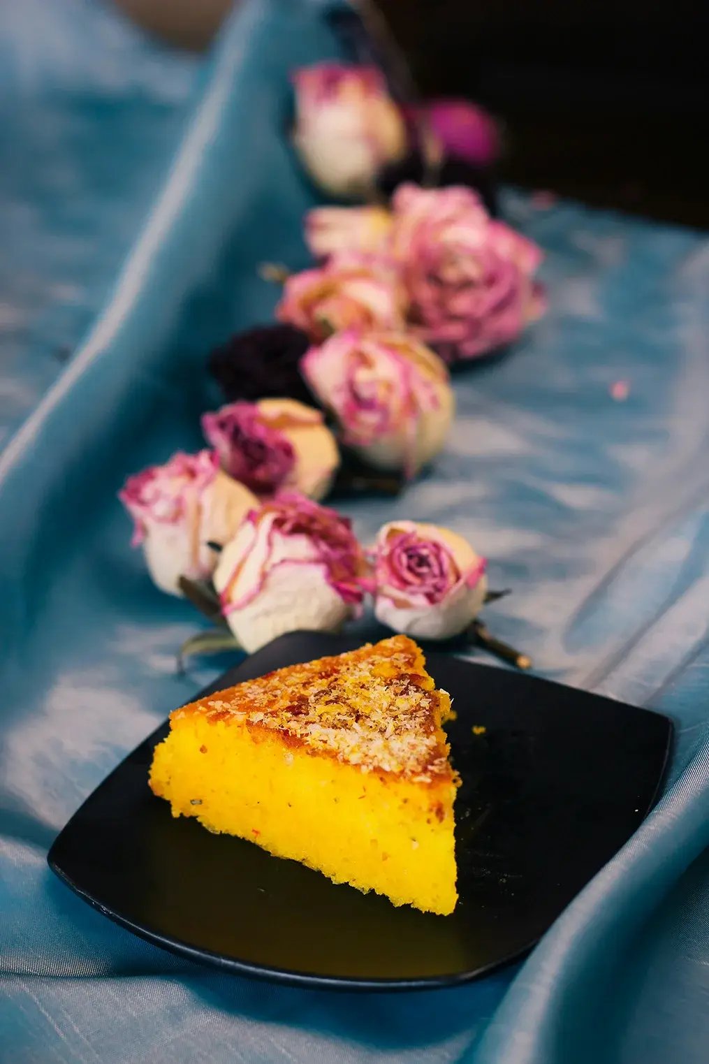 Follow this eggless 1 kg sponge cake recipe and enjoy a delectable treat - Sponge Cake
