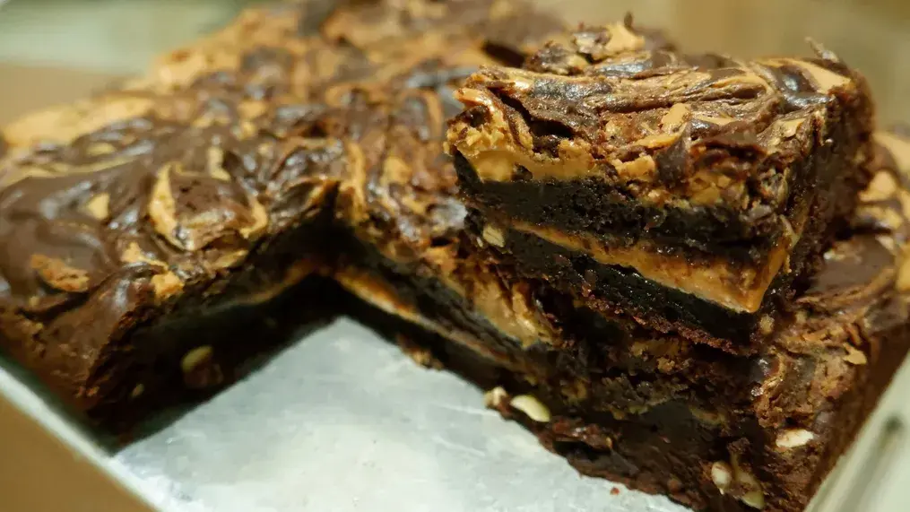 Foolproof Eggless Chocolate Cake Using Cocoa Powder