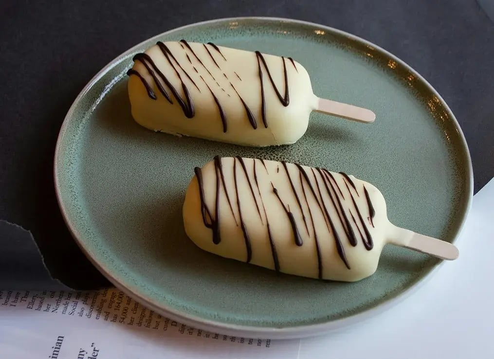 Frozen Pineapple Yogurt Bark