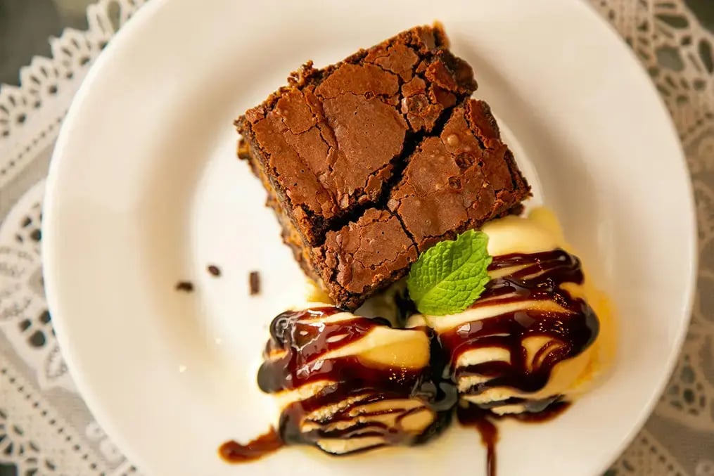 Brownie with Vanilla Ice Cream – John and Michael Darling