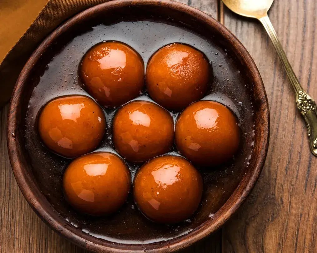 gulab jamun in syrup