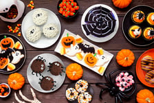 Halloween Dessert Recipes: Whip Up Tasty Treats Like Spider Web Cupcakes