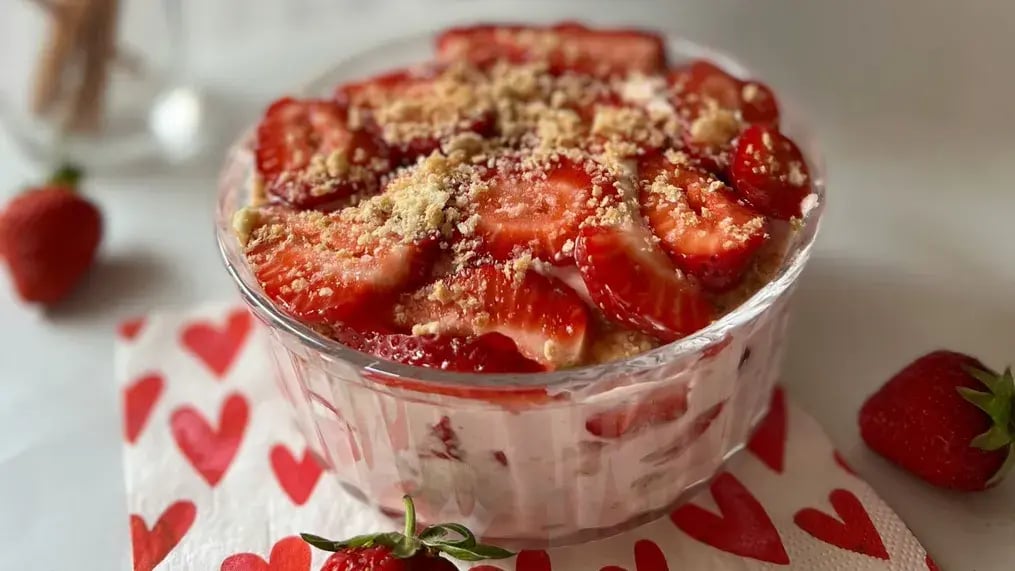 Healthy Breakfast Idea: Strawberries and Cream Oats with Dairy Milk Shavings - Strawberries and cream oats