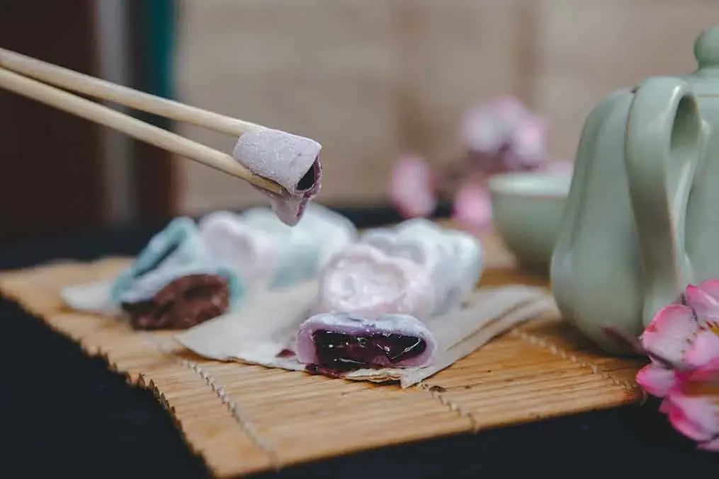 Brown rice mochi