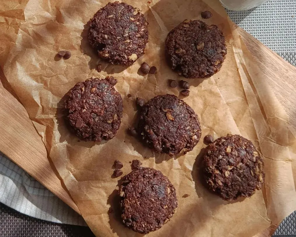 No Bake Chocolate Oatmeal Coconut Cookies On Baking Tray