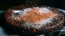 Healthy Ragi Chocolate Cake Recipe: Ingredients, Nutritional Benefits, Eggless Option, And Baking Tips
