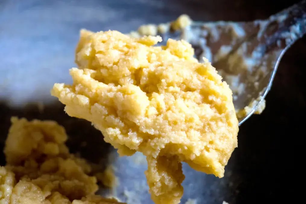Holi Desserts: Colorful Kheer and Rabri Recipes You Can Try At Home - Mango Rabri