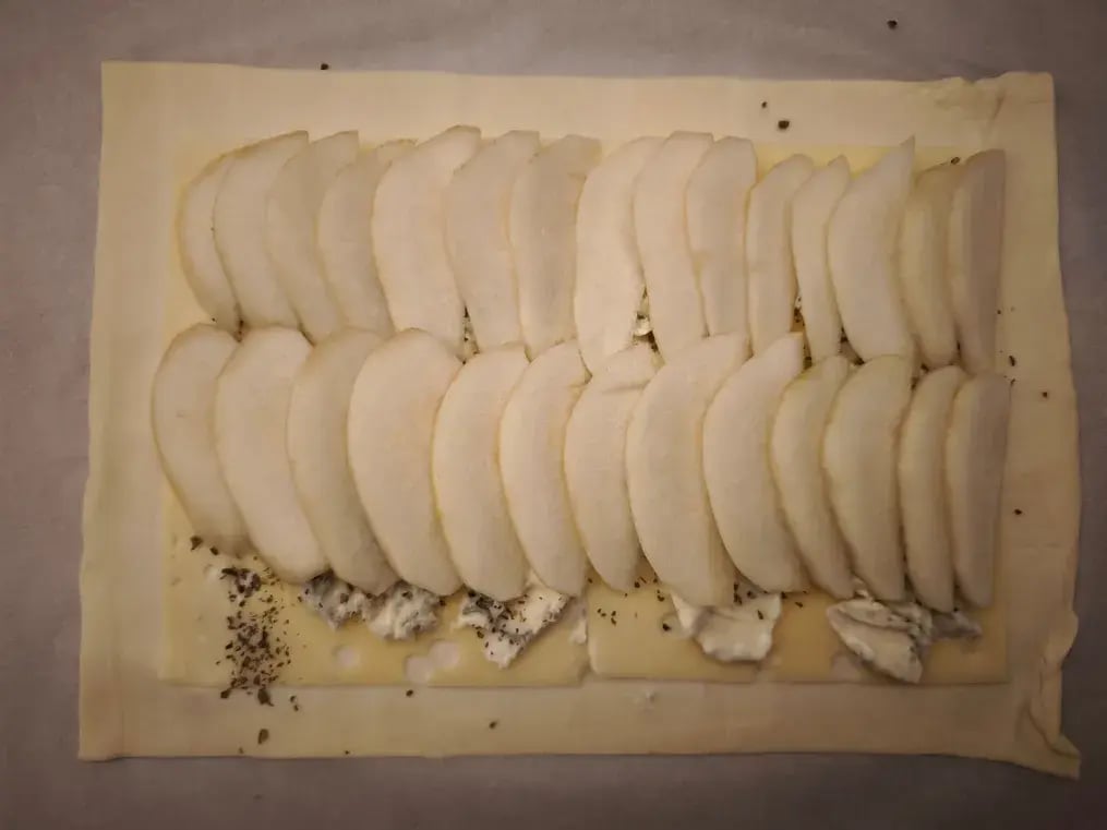 Don't Overload with Pears—Less Filling, Better Layers