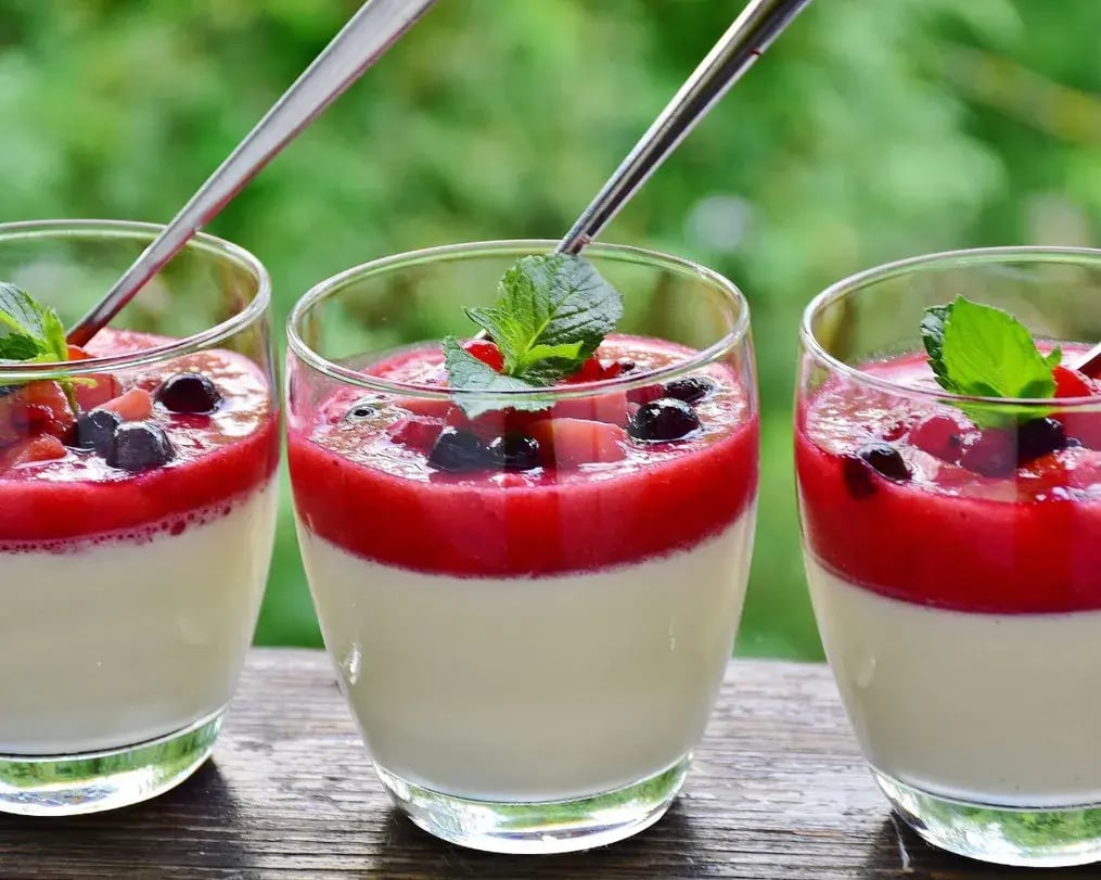 panna cotta with oreo and crispello