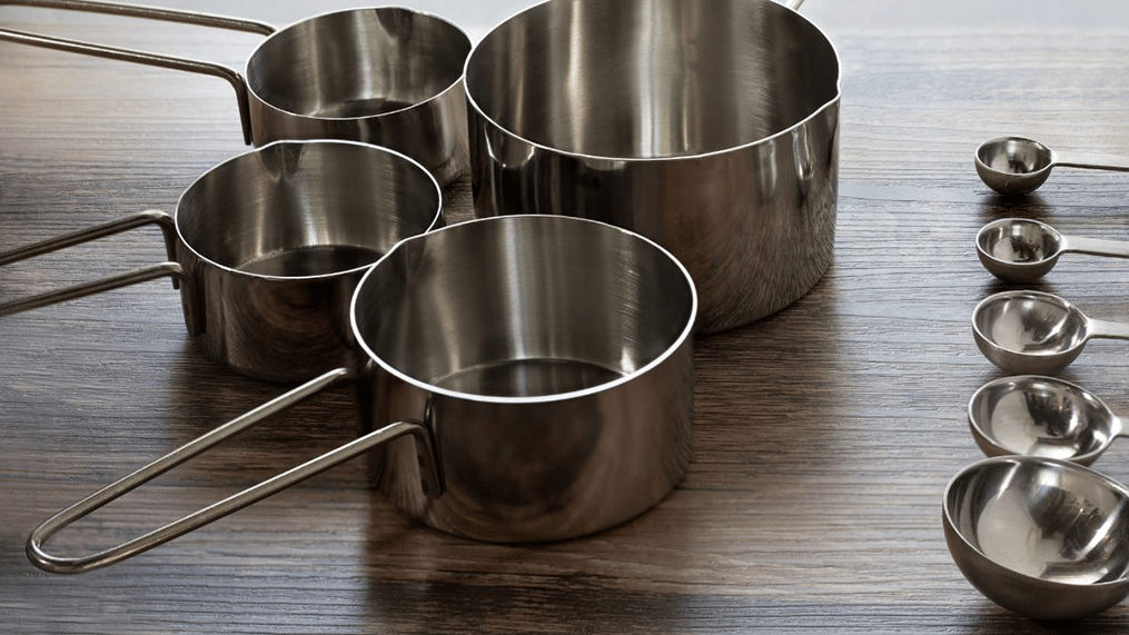 how-to-clean-your-measuring-spoons-after-the-messiest-of-bakes-4