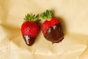 How to enhance dark chocolate health benefits in daily desserts