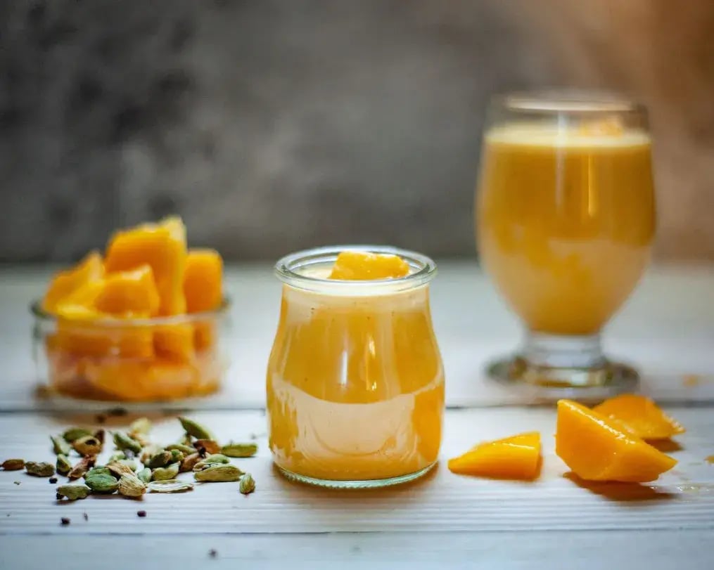 How to Incorporate Crispello Chunks Without Making Mousse Watery - Mango Mousse with Crispello