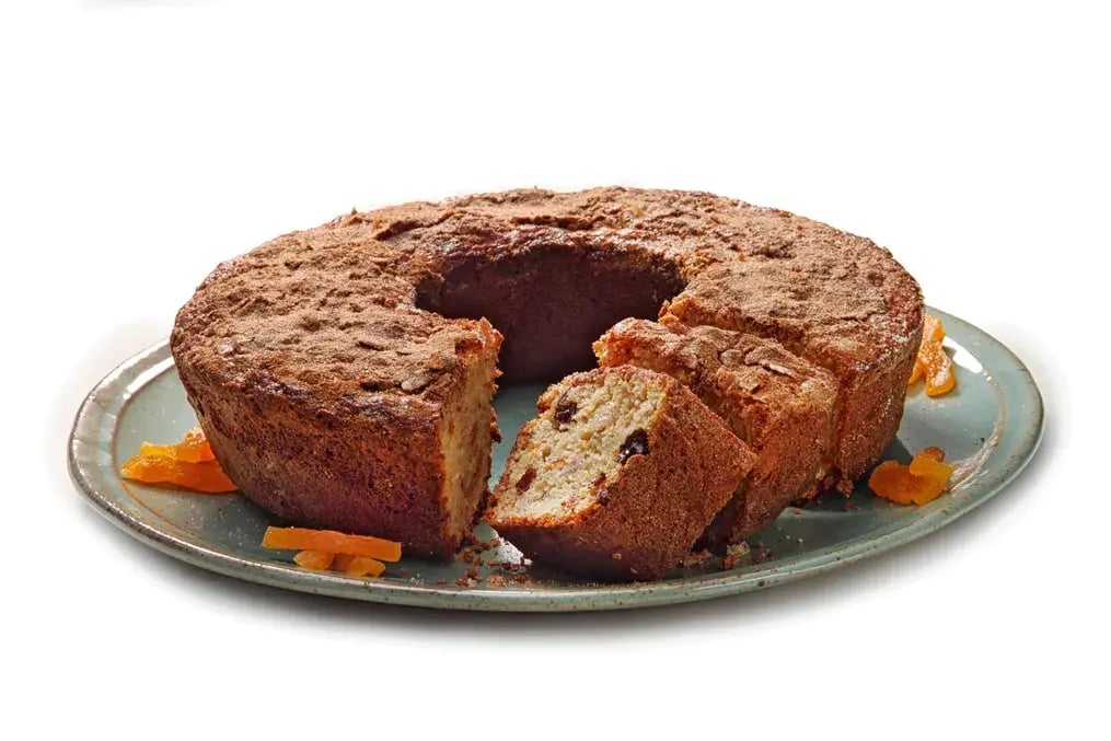 Store the Cake Properly to Keep Apricots Soft After Baking