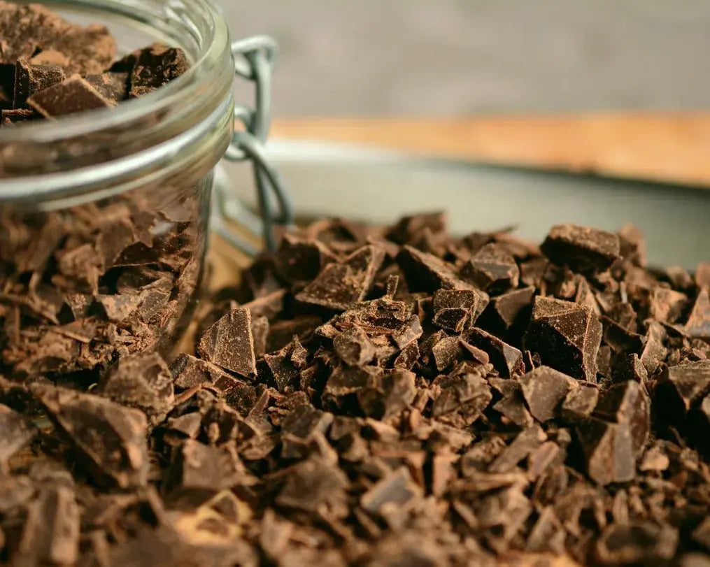 Tempered chocolate flake