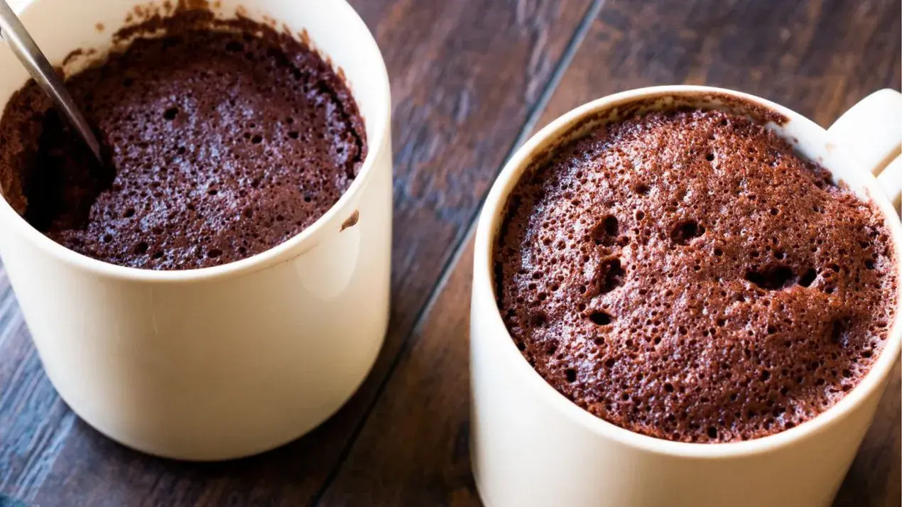 How to Keep Mug Cakes Soft After Cooling